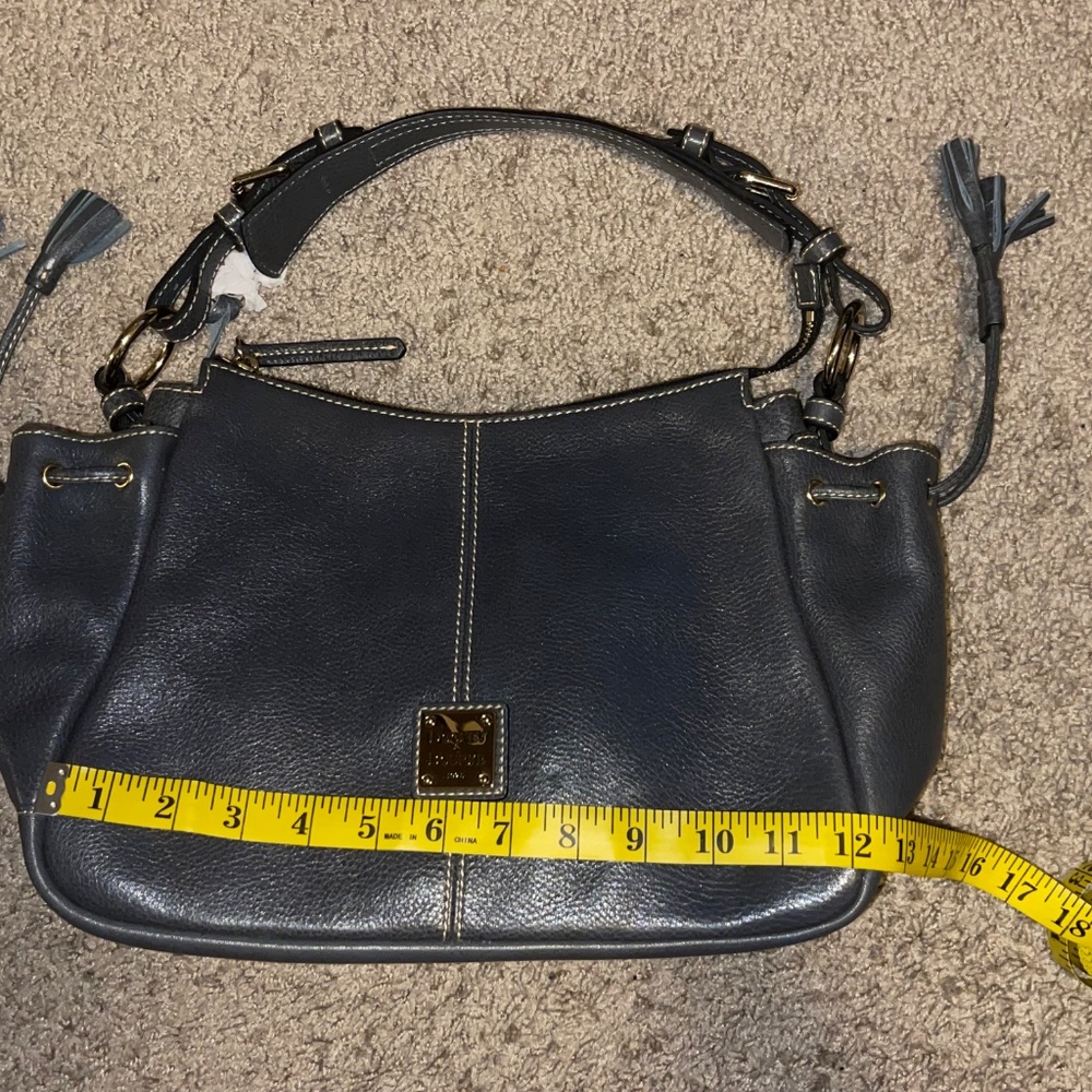 Dooney and Bourke handbags - Picture 2 of 9